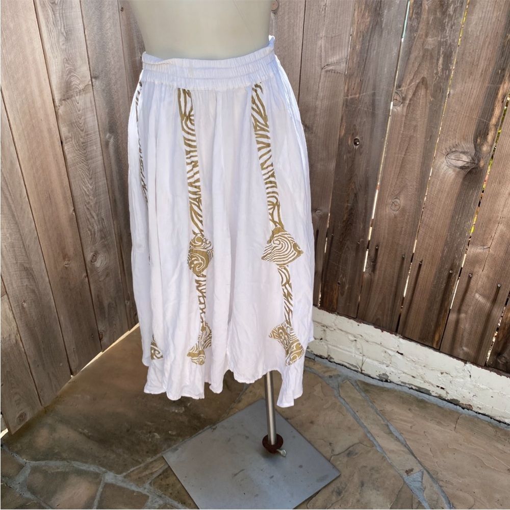 Cache vintage White and Gold A-Line Skirt size small